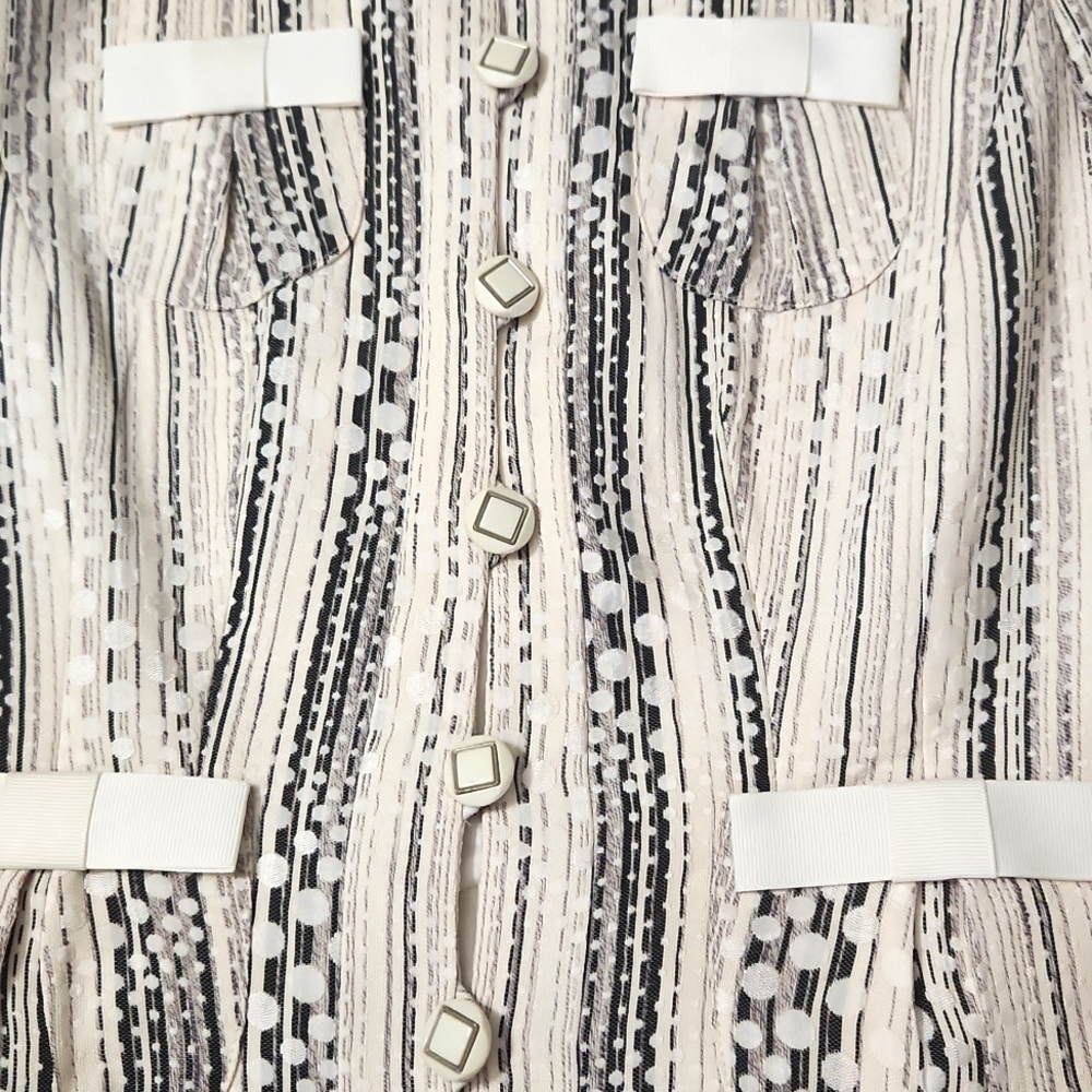 Blazer - Picture 4 of 5